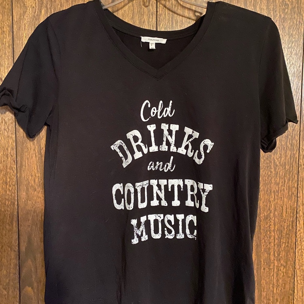 Cold drinks and country music graphic tee